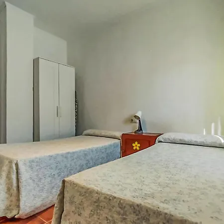 3 Bedroom Lovely In Chiclana De La Fronter Holiday home