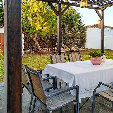 Holiday home 3 Bedroom Lovely In Chiclana De La Fronter *